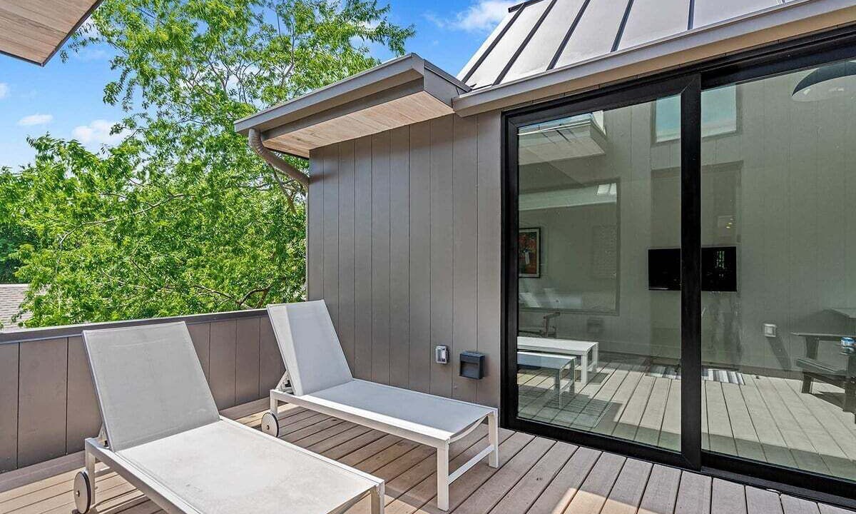 Photo of Patio Balcony in South Manchaca