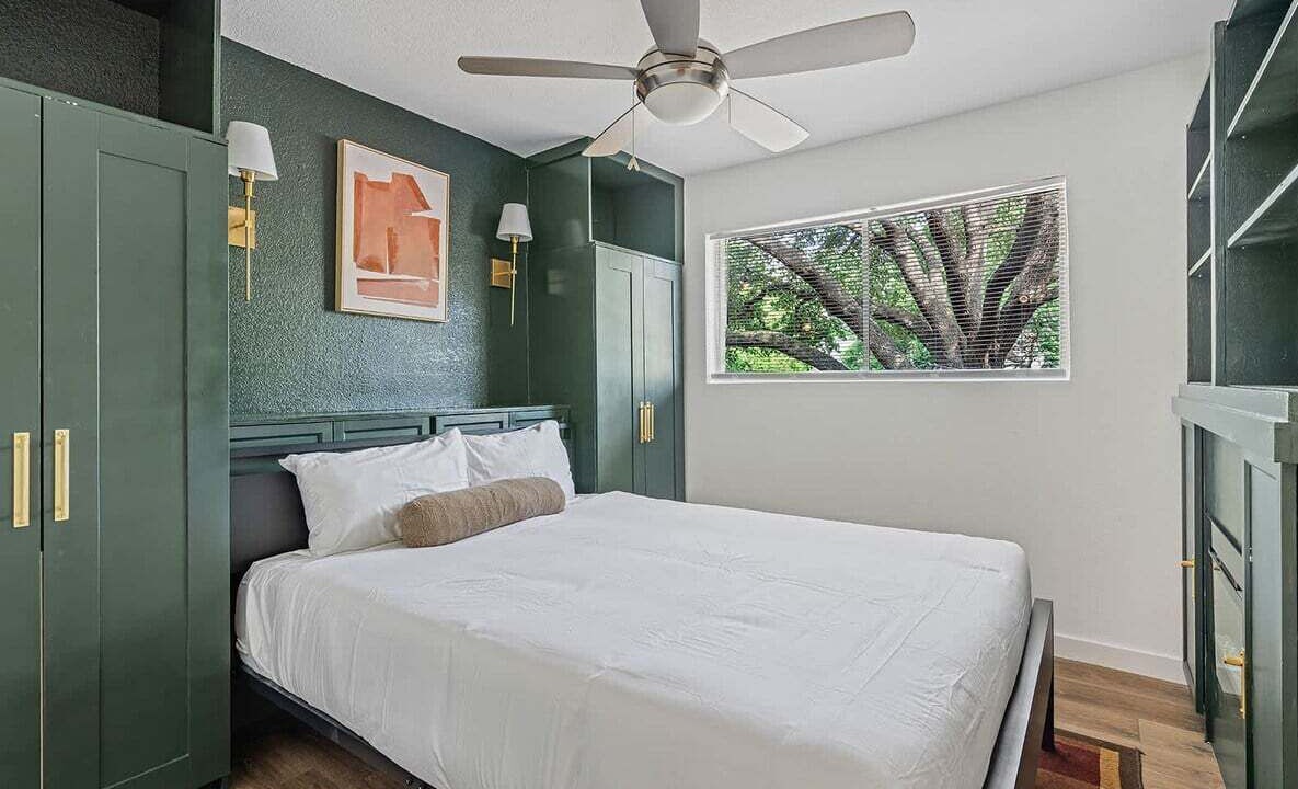 Photo of Livingroom in Barton Hills