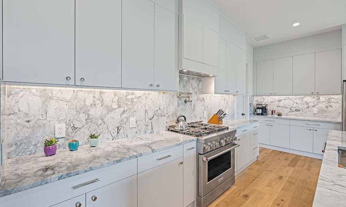 Photo of Kitchen in Apache Shores