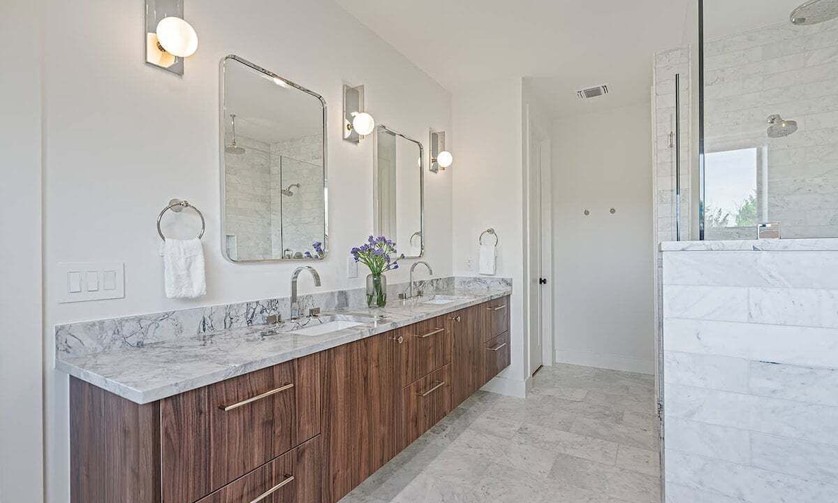 Photo of Bathroom in Apache Shores