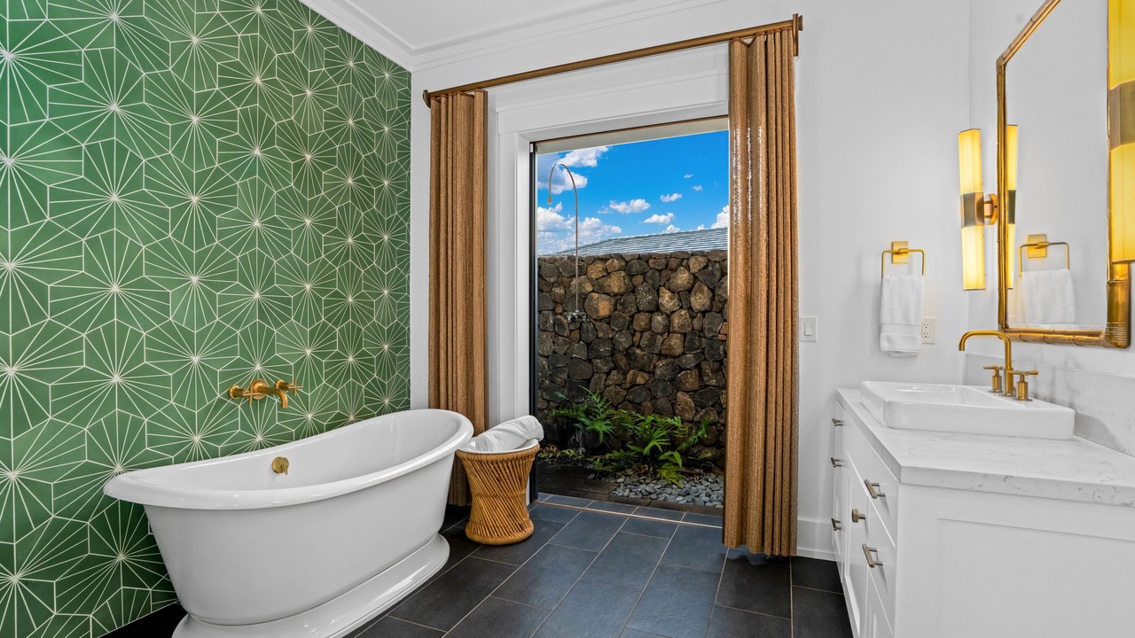 Photo of Bathroom in Poipu