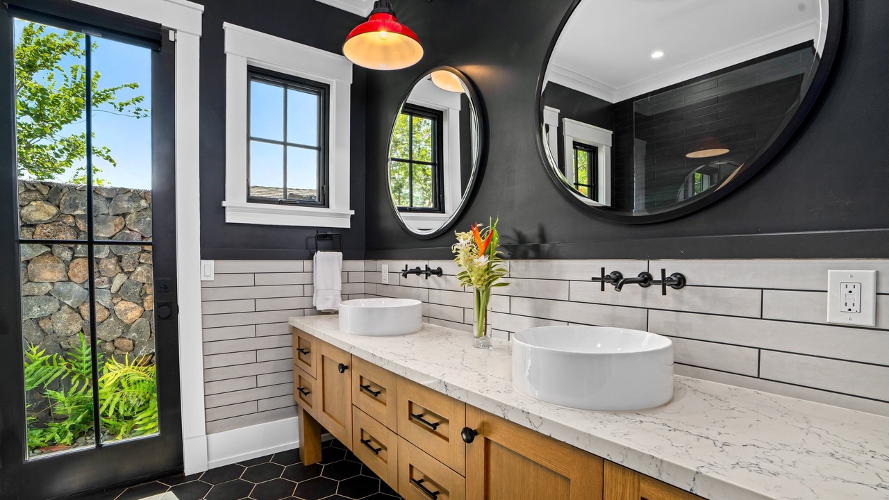 Photo of Bathroom in Poipu