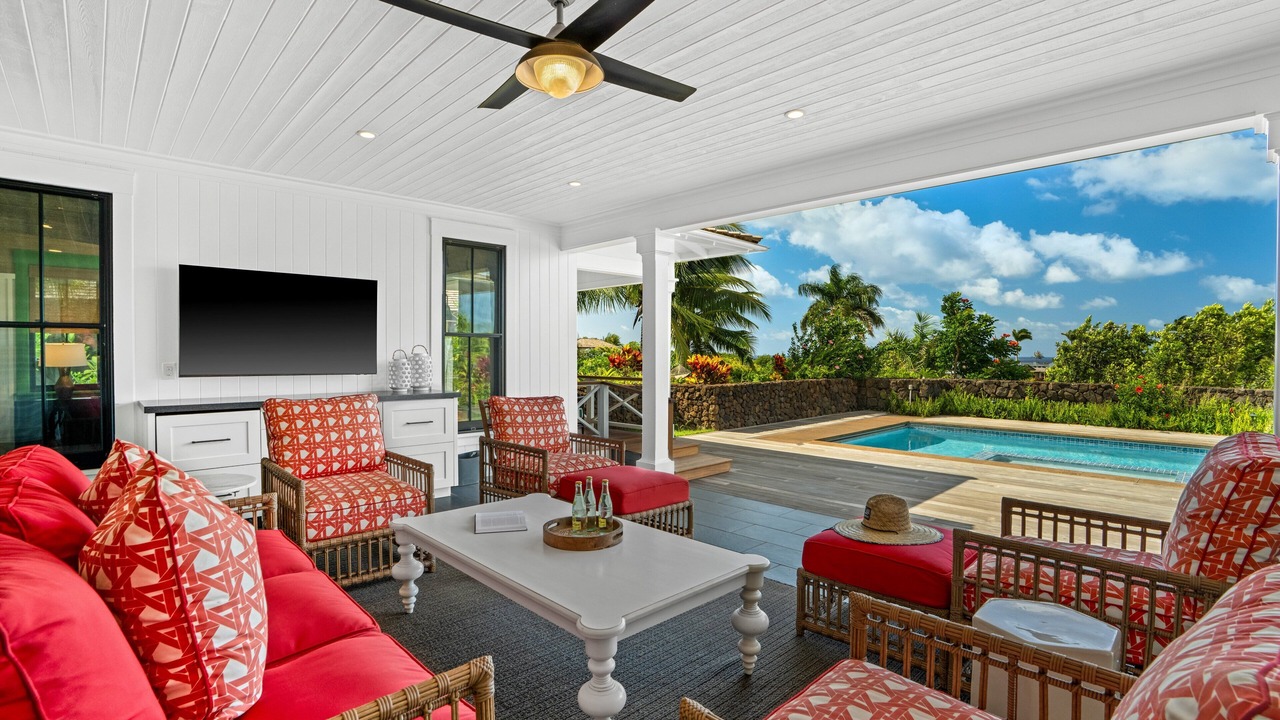Photo of Livingroom in Poipu