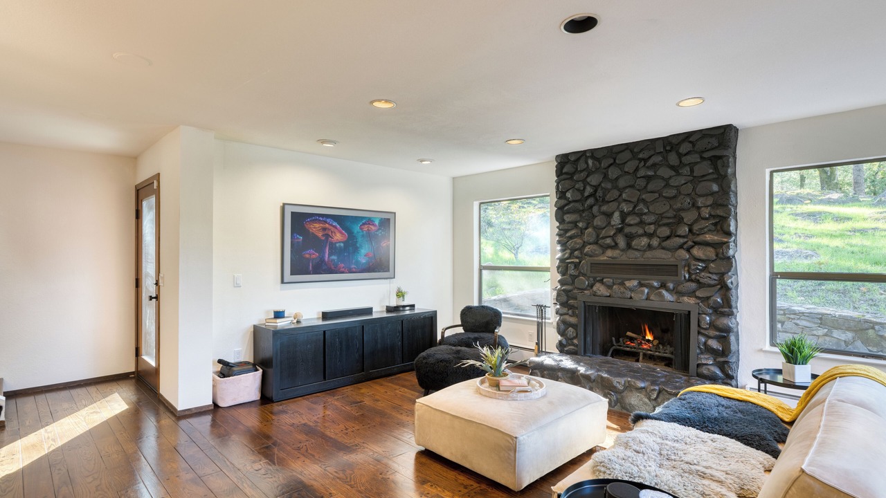 Photo of Livingroom in Riebli-Wallace Neighborhood Group