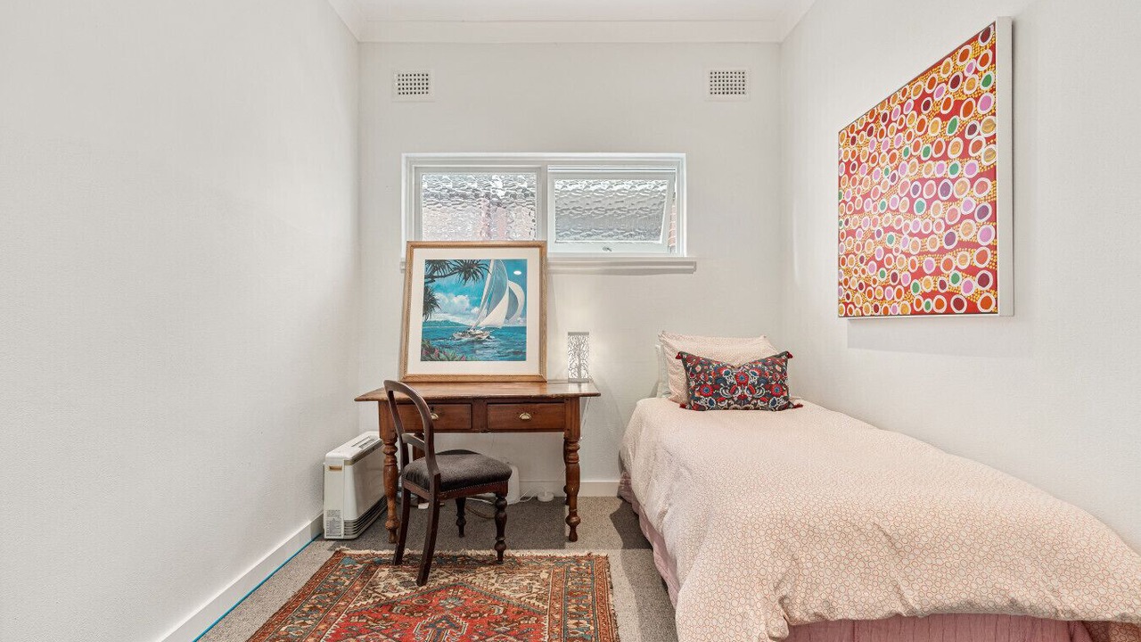 Photo of Bedroom in Willoughby East