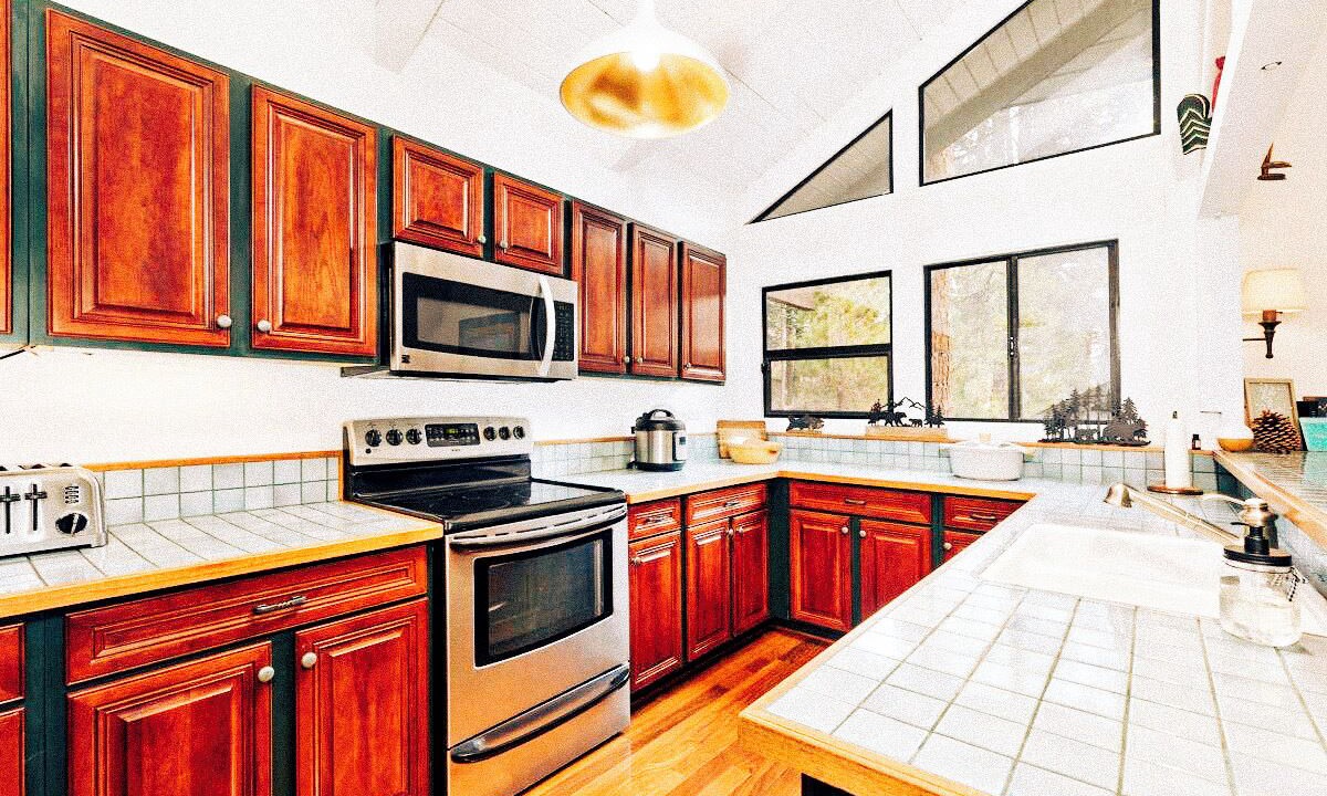Photo of Kitchen in Mammoth Lakes
