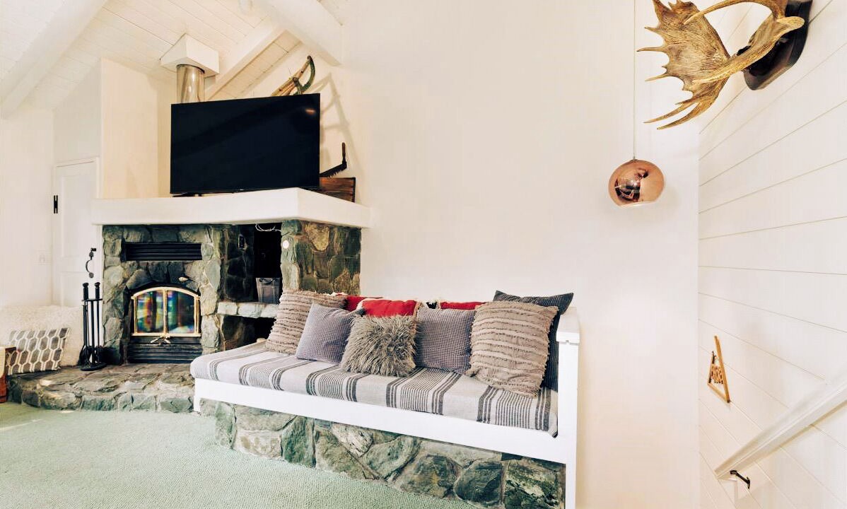 Photo of Livingroom in Mammoth Lakes