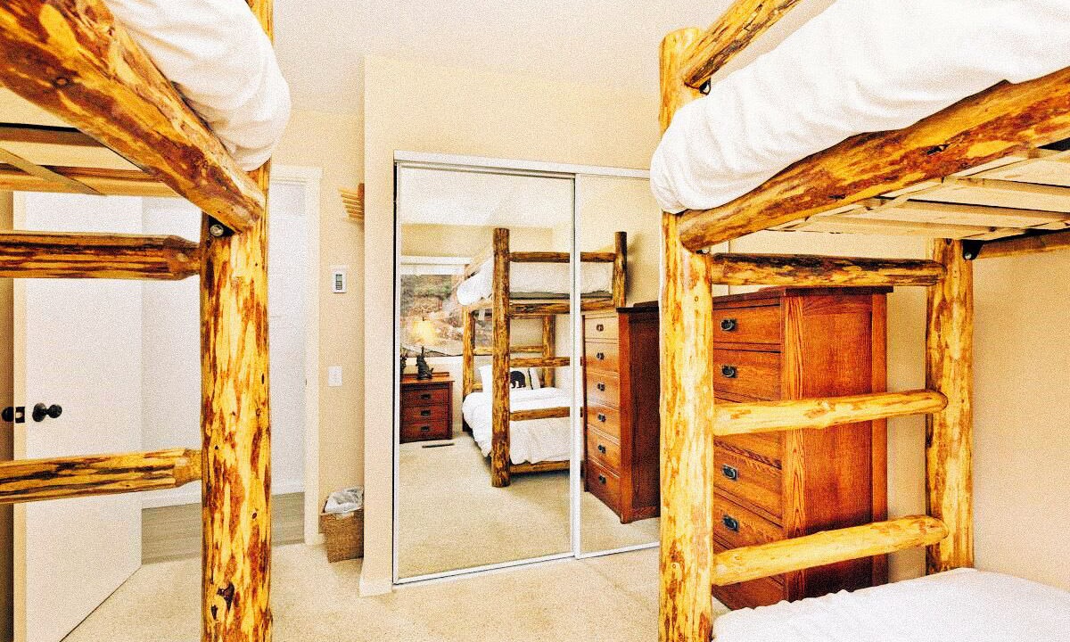 Photo of Bedroom in Mammoth Lakes