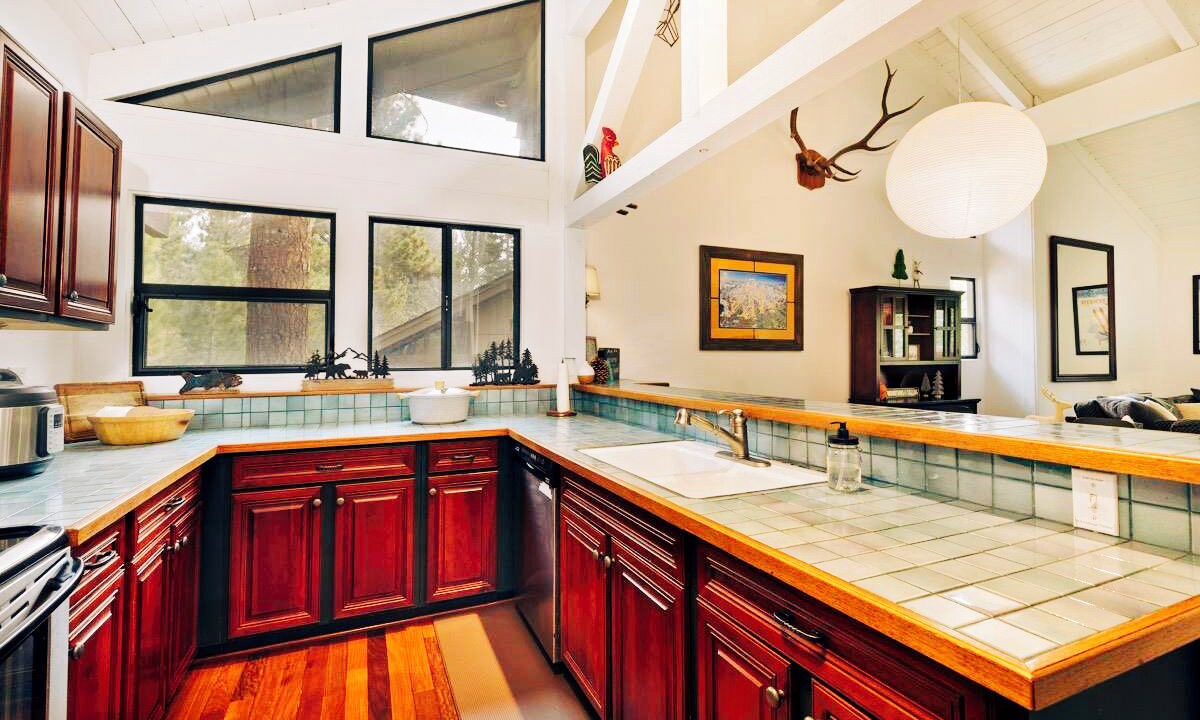 Photo of Kitchen in Mammoth Lakes