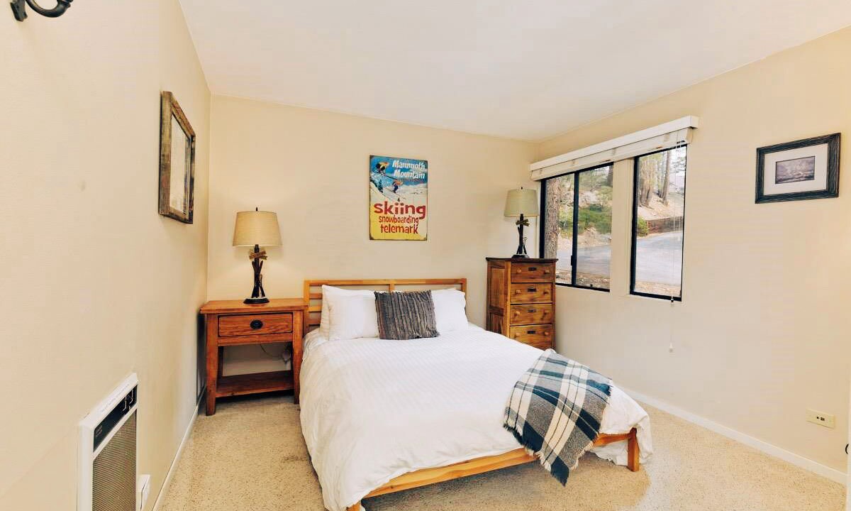 Photo of Bedroom in Mammoth Lakes