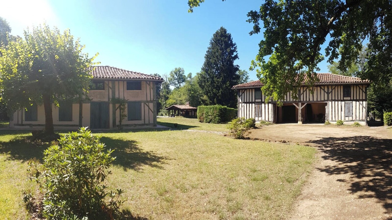 Photo of Outdoor in Sabres
