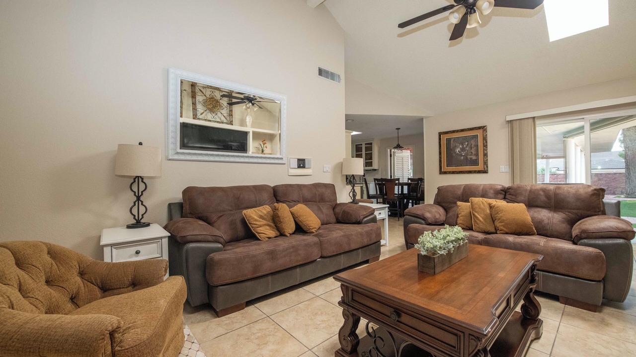 Photo of Livingroom in Biggs Field
