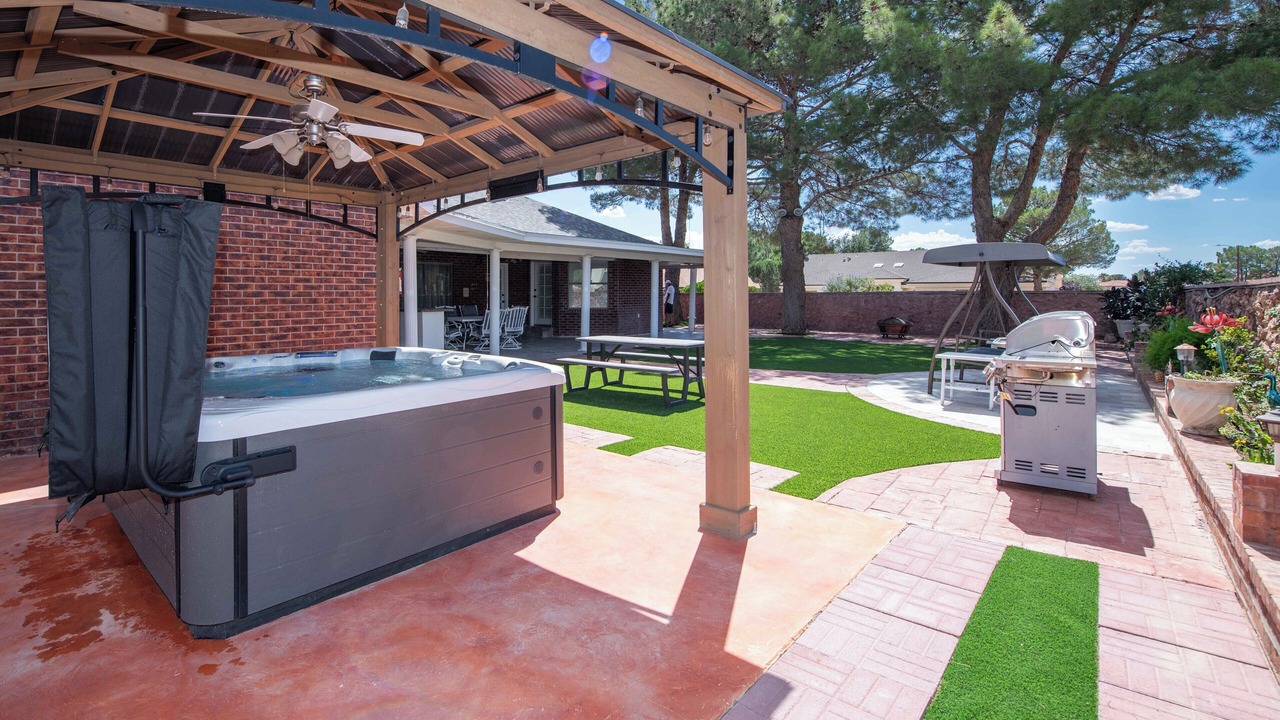 Photo of Patio Balcony in Biggs Field