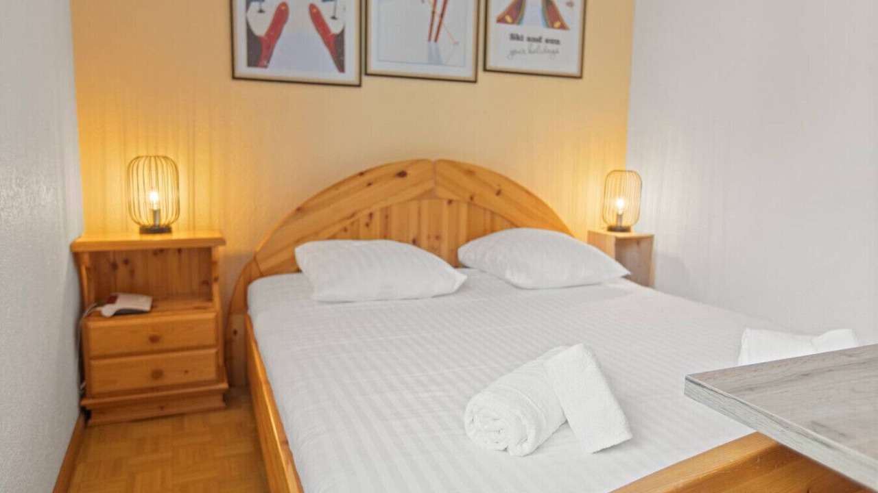 Photo of Bedroom in Noes