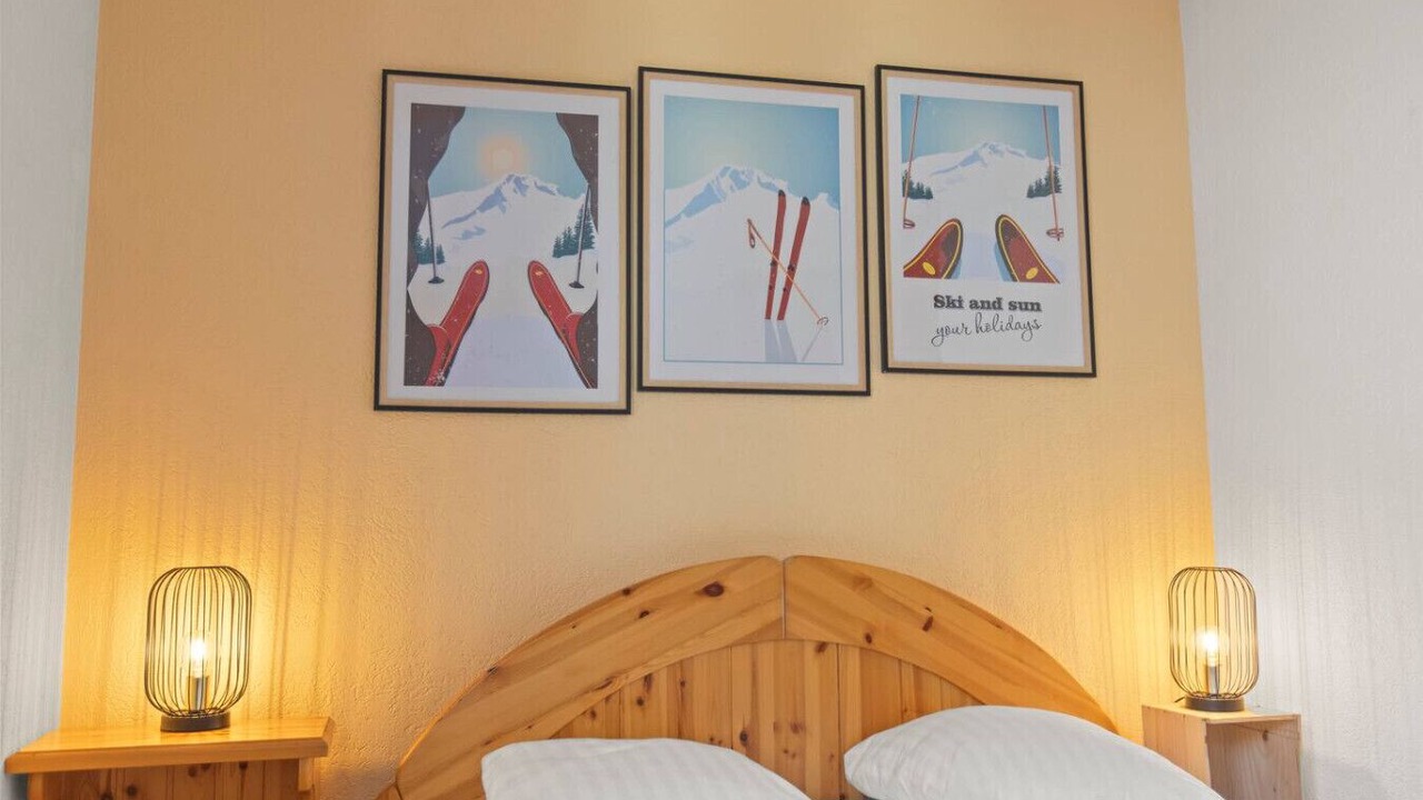 Photo of Bedroom in Noes