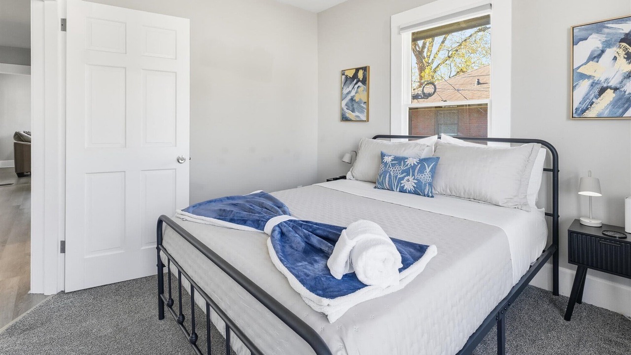 Photo of Bedroom in Meridian-Kessler