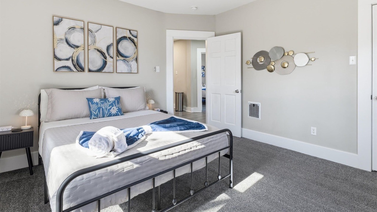Photo of Bedroom in Meridian-Kessler