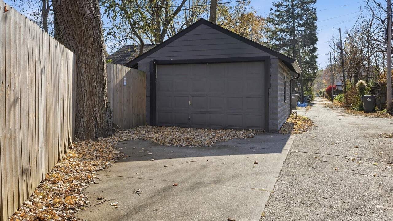 Photo of Outdoor in Meridian-Kessler