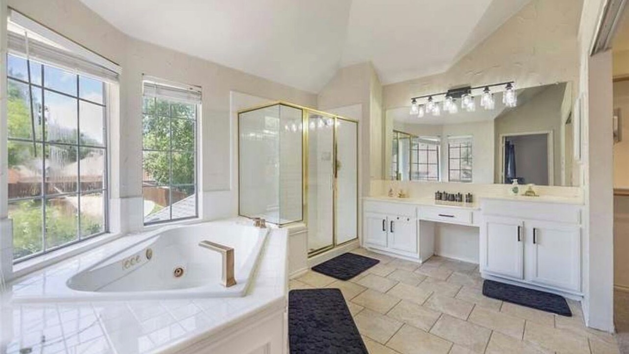 Photo of Bathroom in Allen