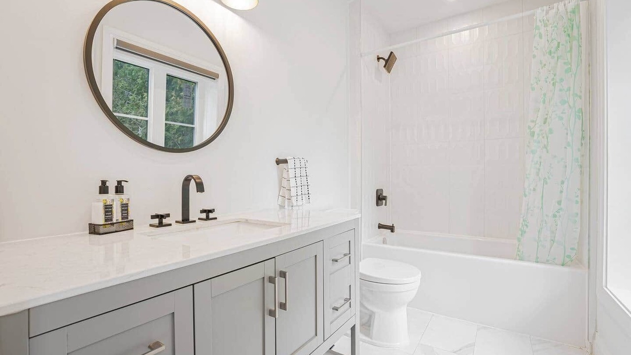 Photo of Bathroom in Scugog