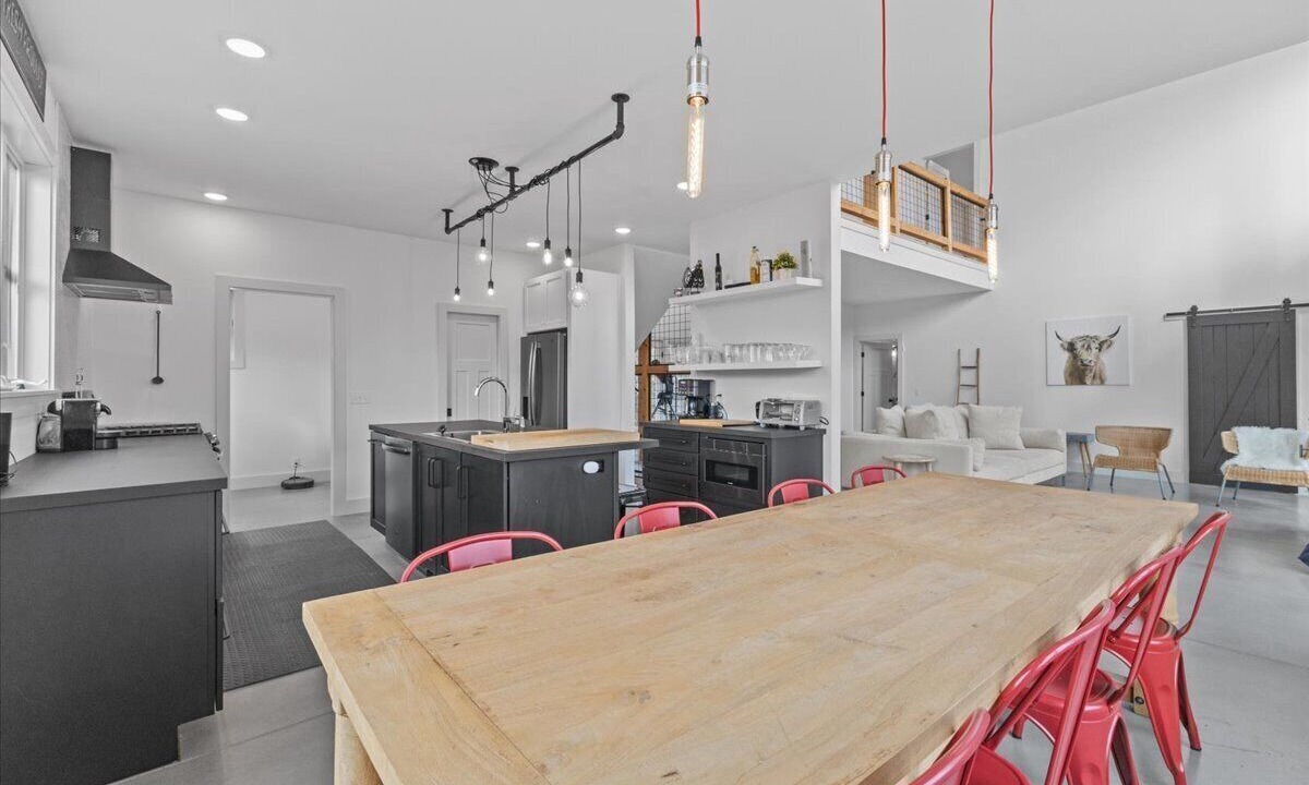 Photo of Others in Waterbury