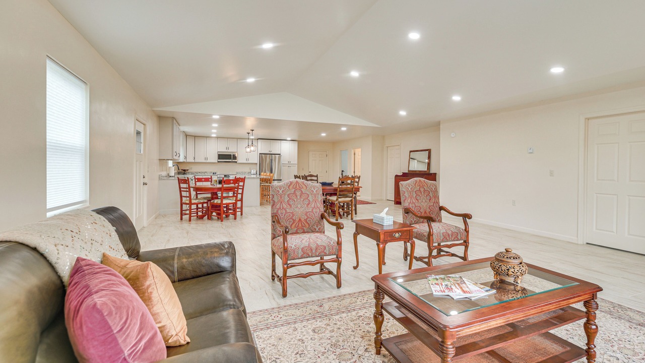 Photo of Livingroom in Mooers Forks