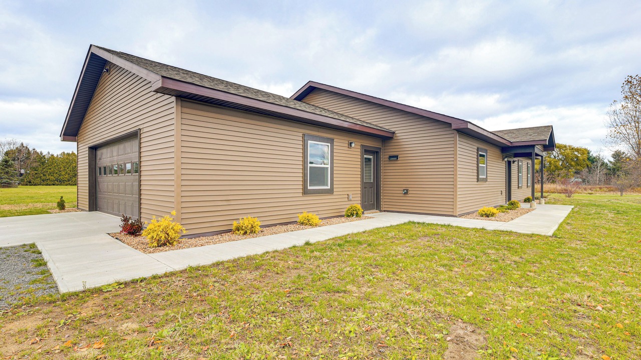 Photo of Outdoor in Mooers Forks