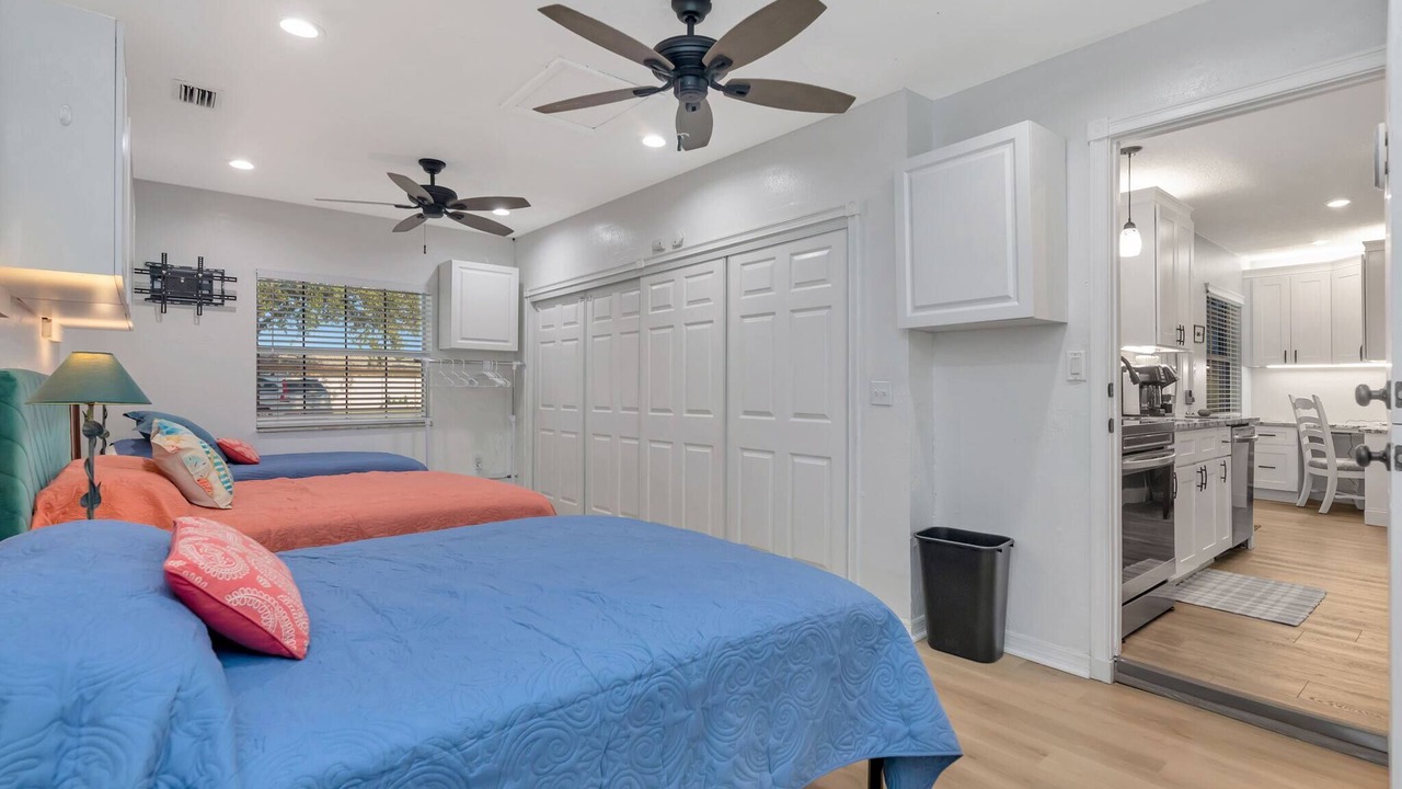 Photo of Bedroom in Pinellas Park