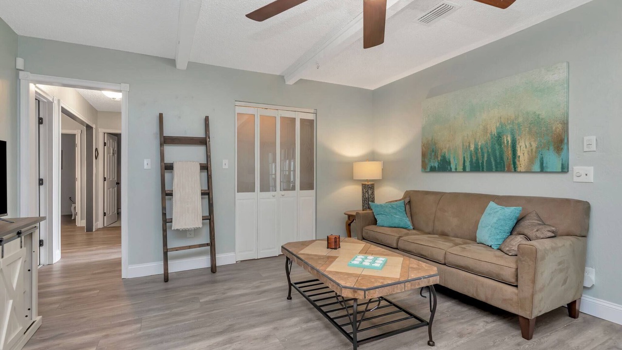 Photo of Livingroom in Pinellas Park
