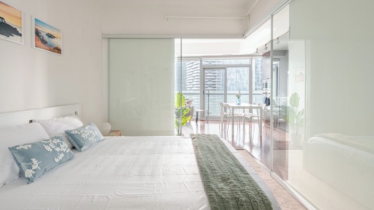 Photo of Bedroom in Toronto Entertainment District