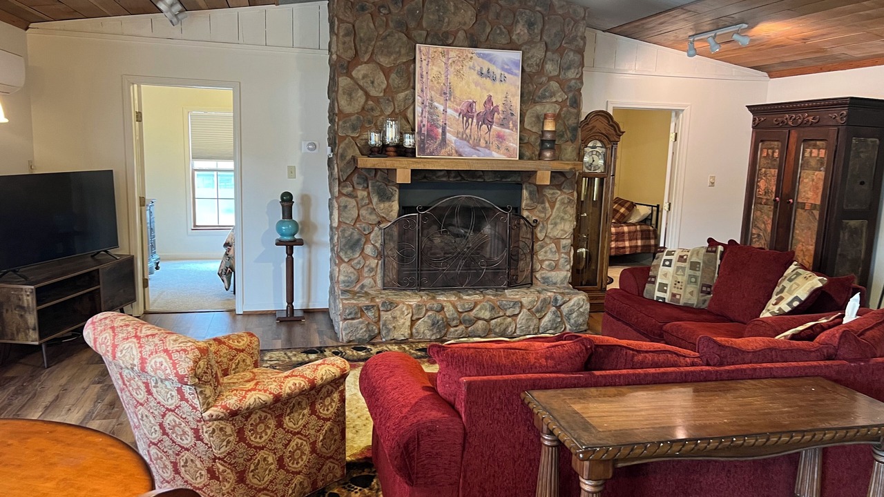 Photo of Livingroom in Beech Grove
