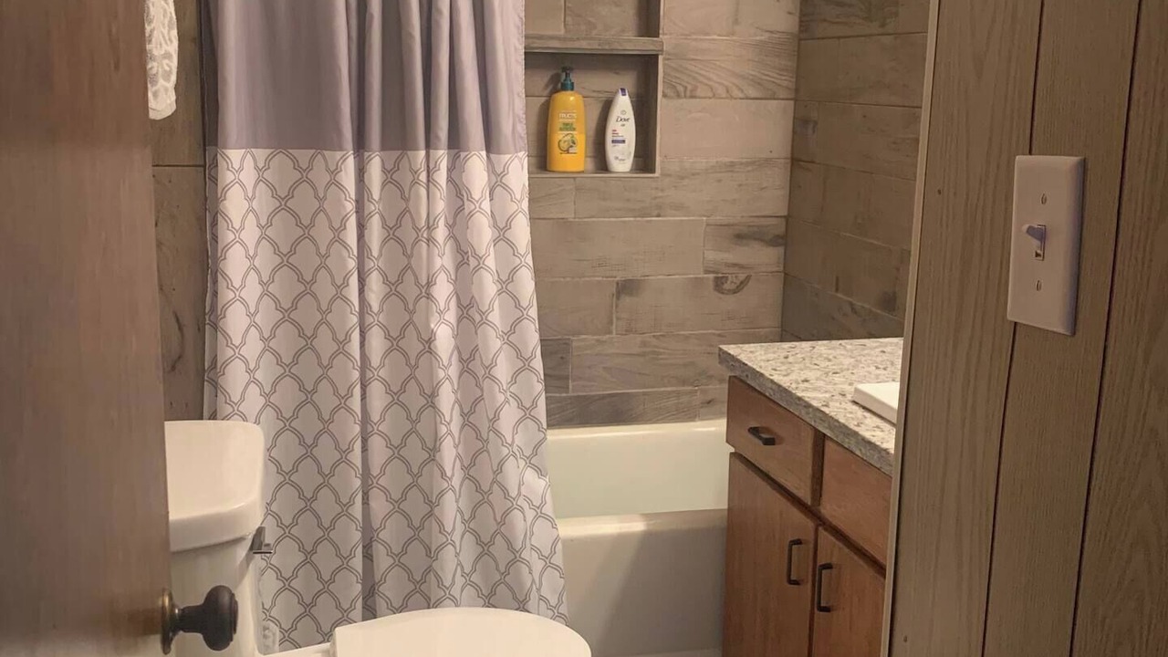 Photo of Bathroom in Scottsbluff