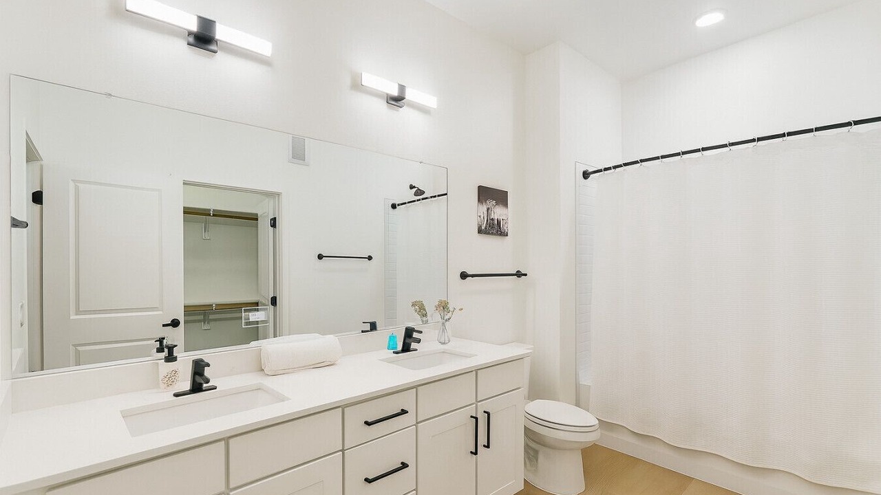 Photo of Bathroom in Sherman