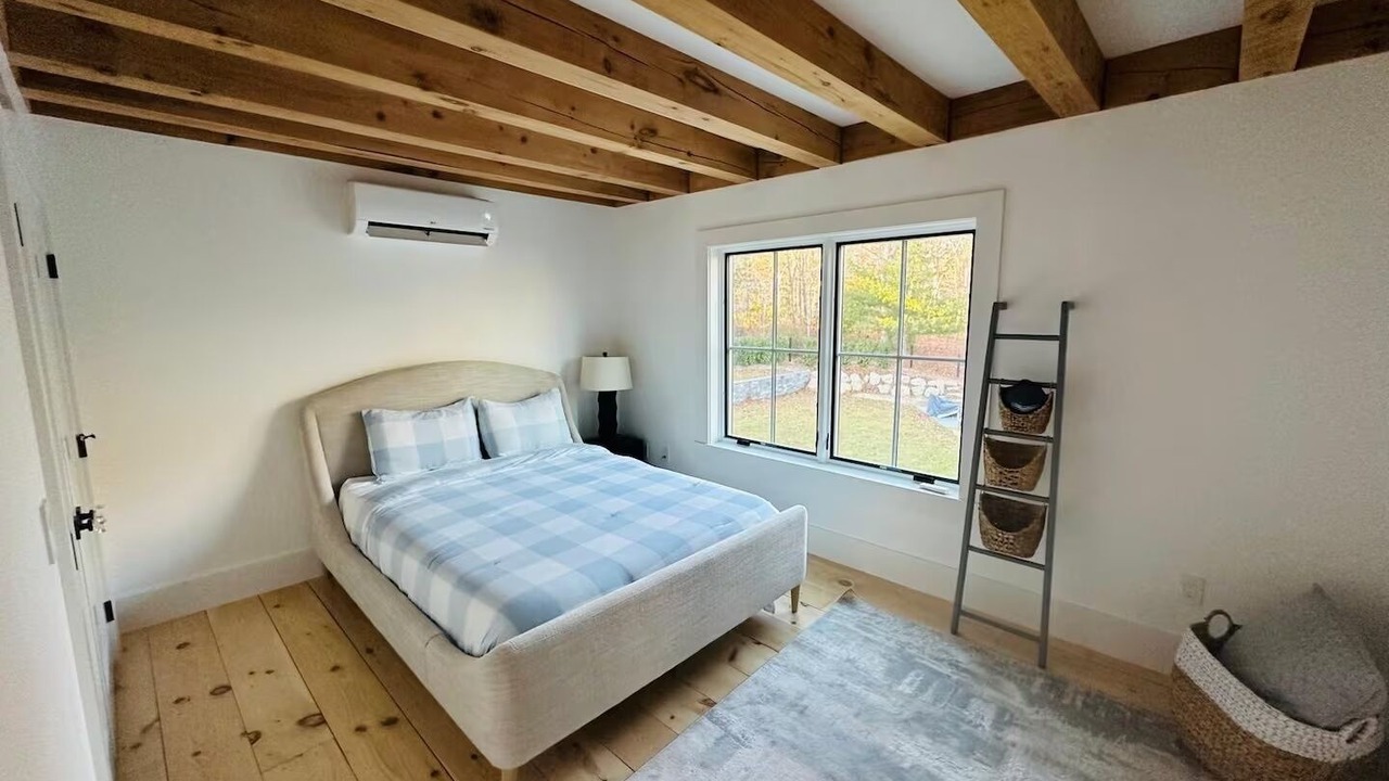 Photo of Bedroom in Tisbury