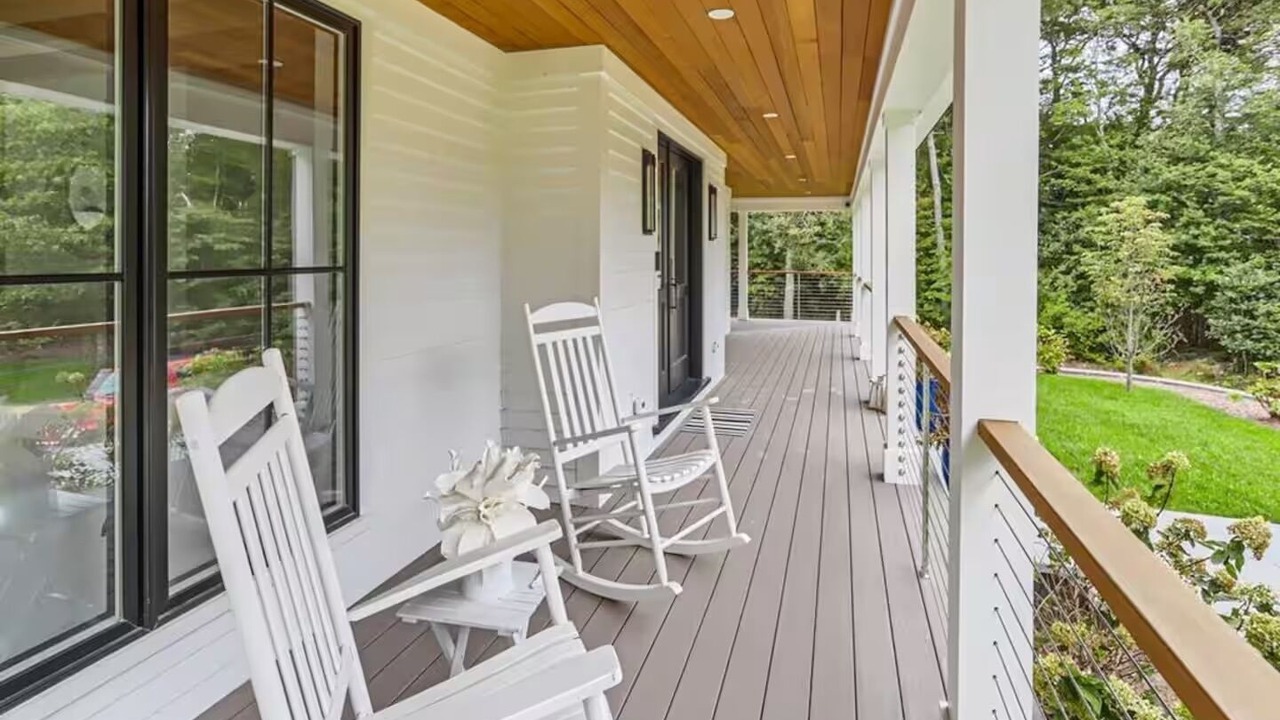 Photo of Patio Balcony in Tisbury