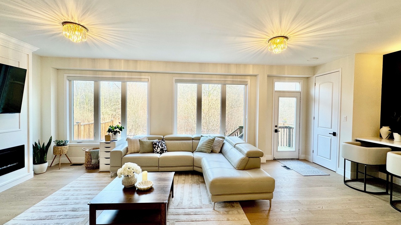 Photo of Livingroom in Niagara Falls