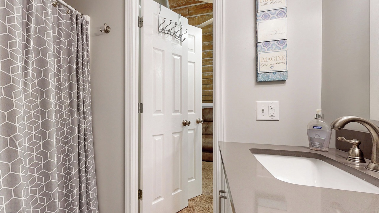 Photo of Bathroom in Eatonton