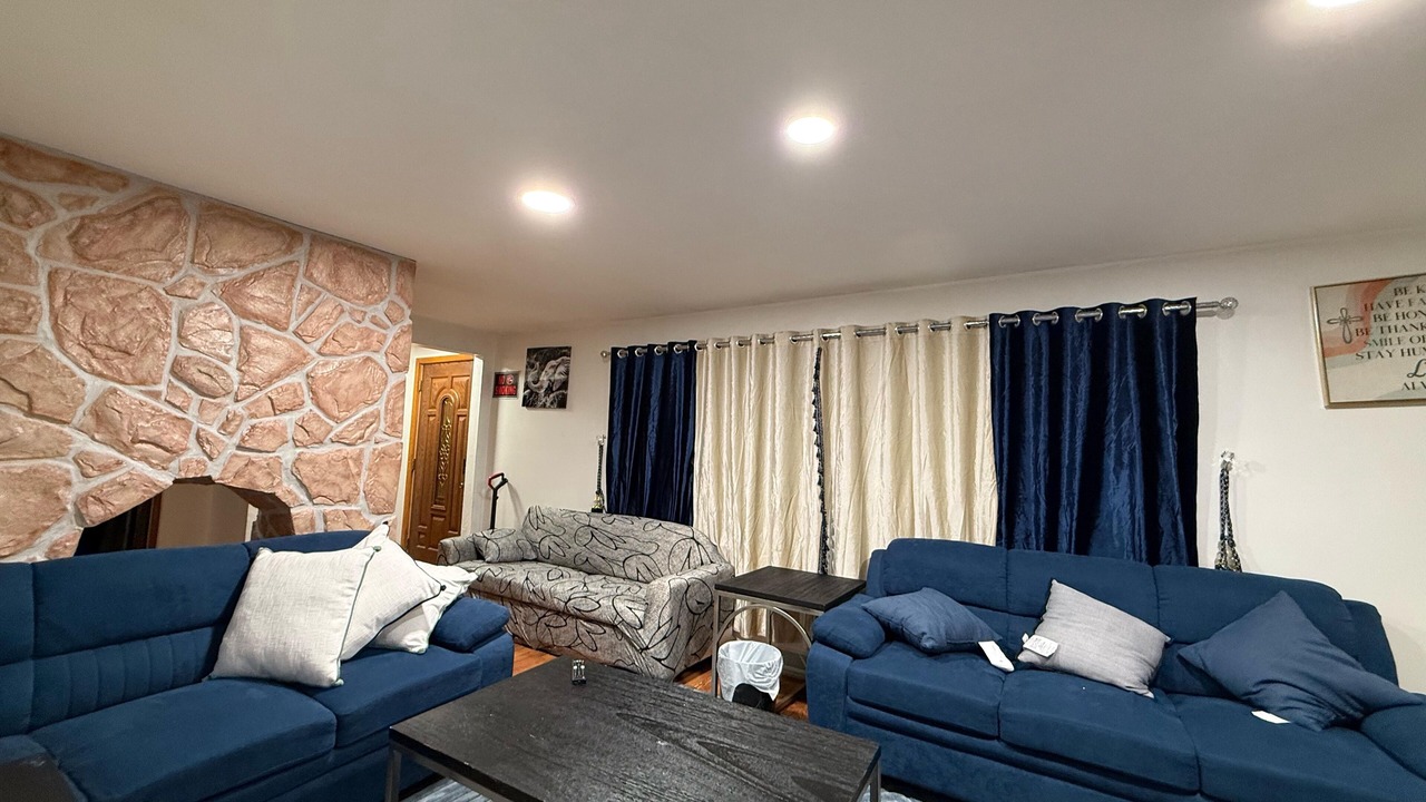 Photo of Livingroom in West Seneca