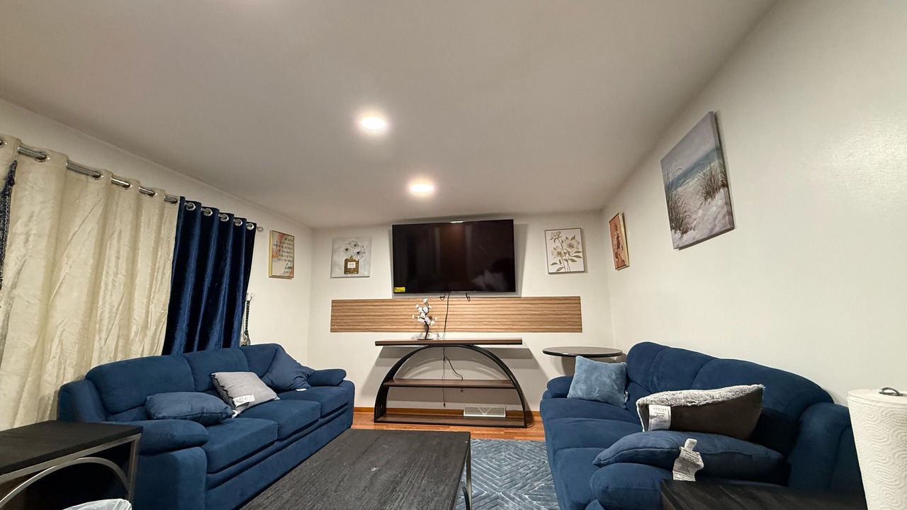 Photo of Livingroom in West Seneca