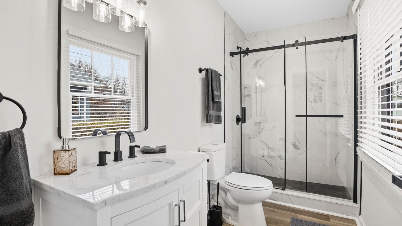 Photo of Bathroom in Meridian-Kessler