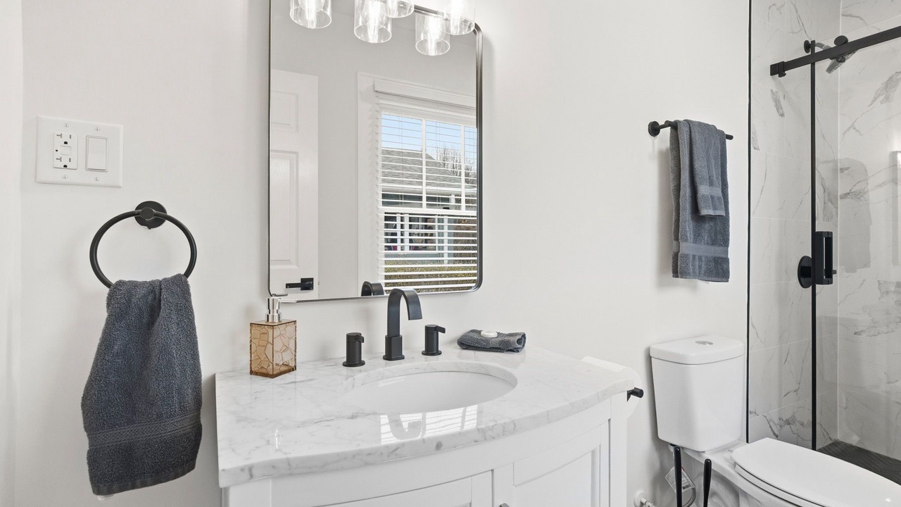 Photo of Bathroom in Meridian-Kessler