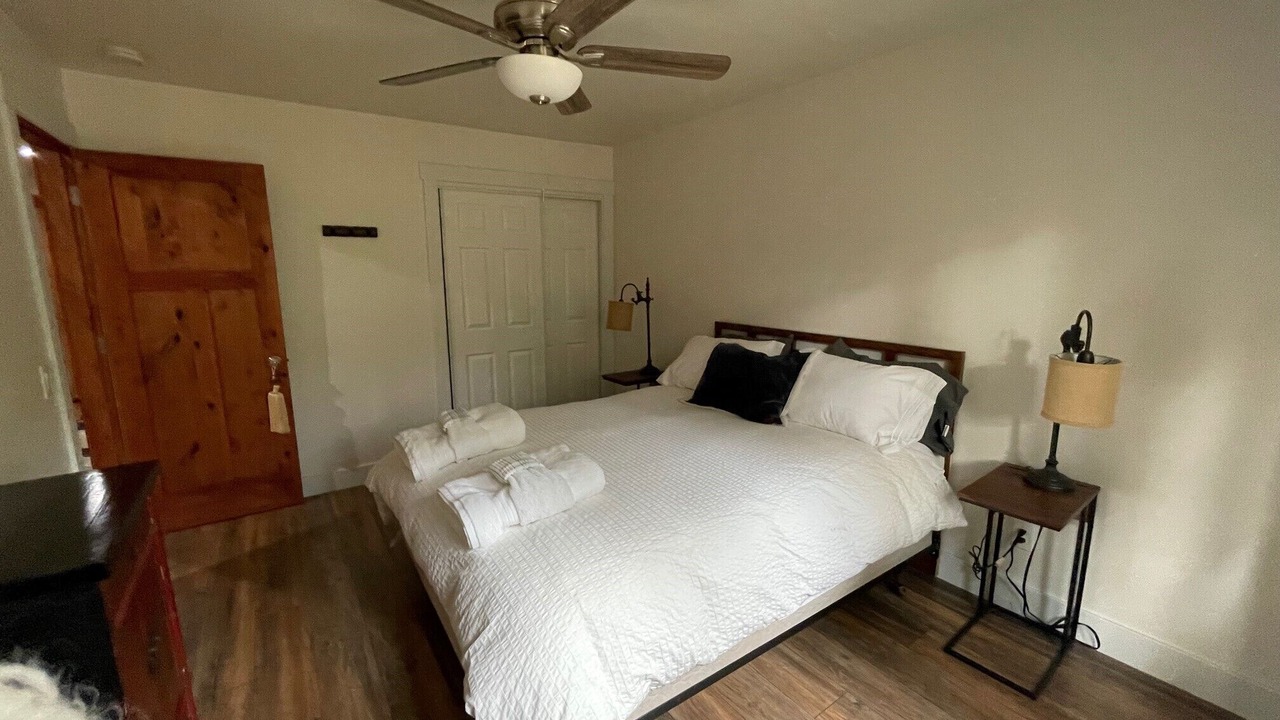 Photo of Bedroom in Round Hill Village