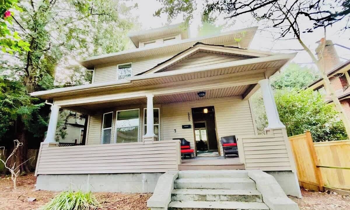 Photo of Outdoor in University District