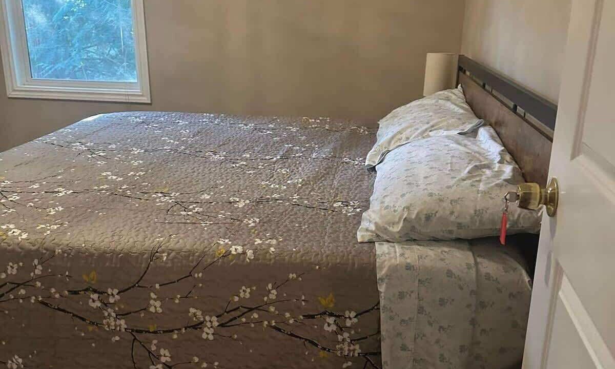 Photo of Bedroom in University District