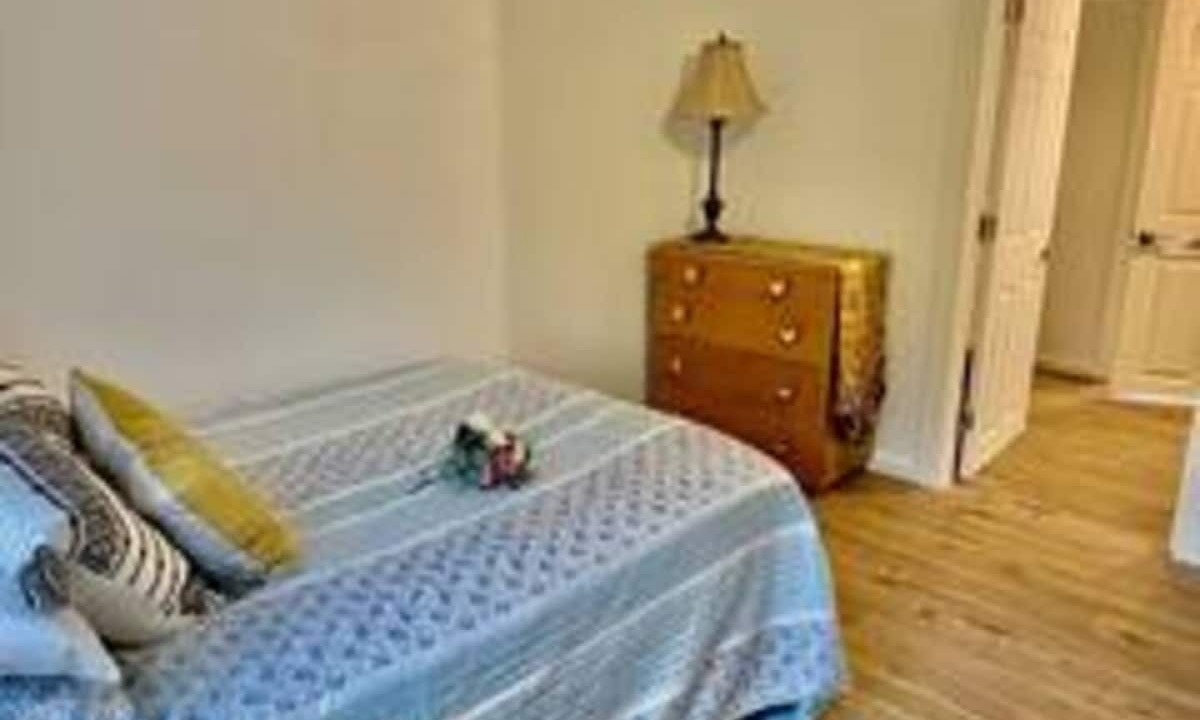 Photo of Bedroom in Haller Lake