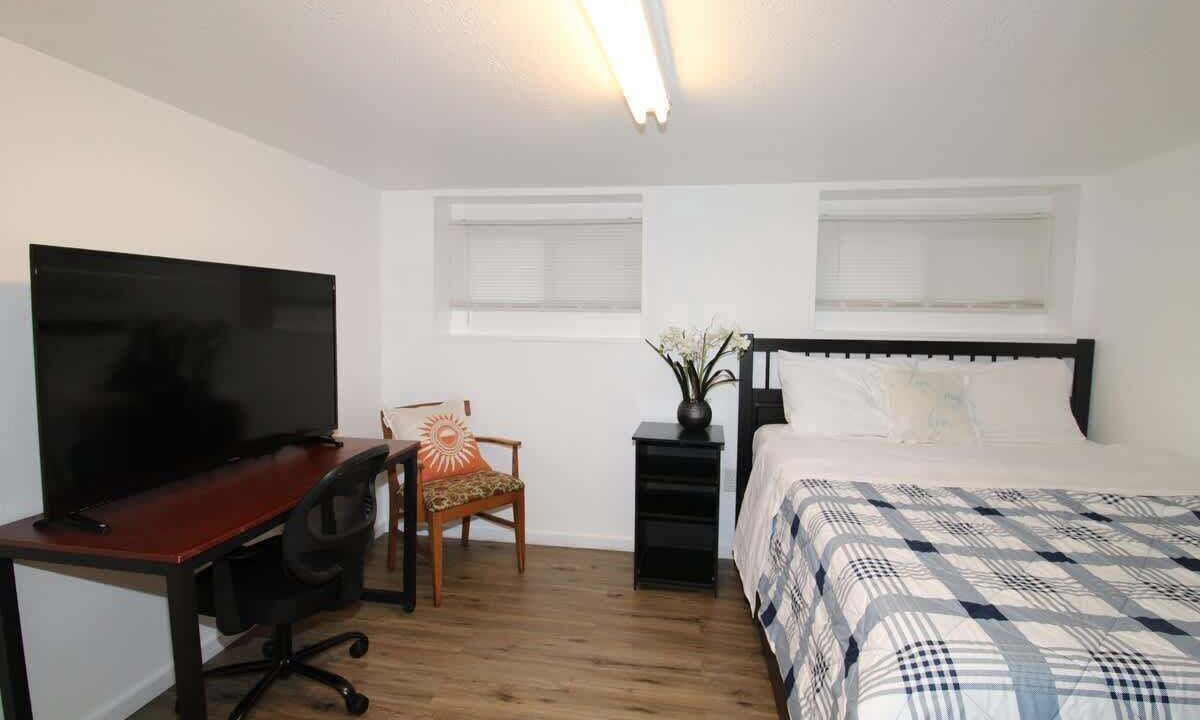 Photo of Bedroom in Haller Lake