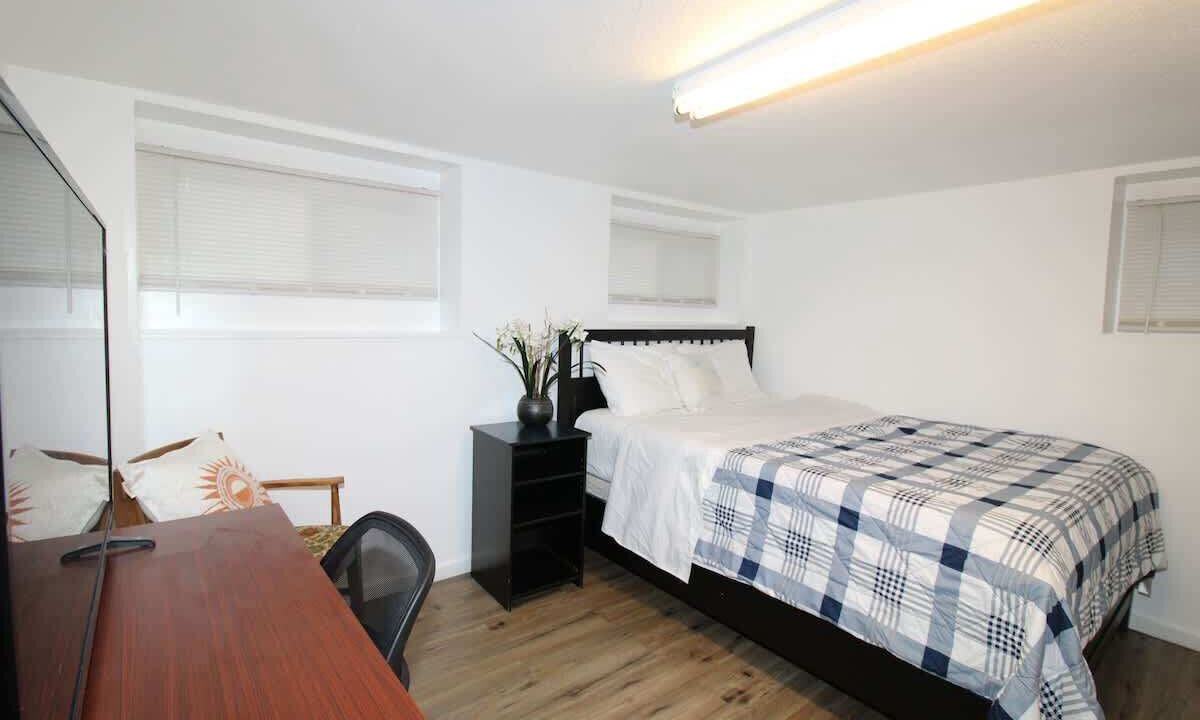 Photo of Bedroom in Haller Lake