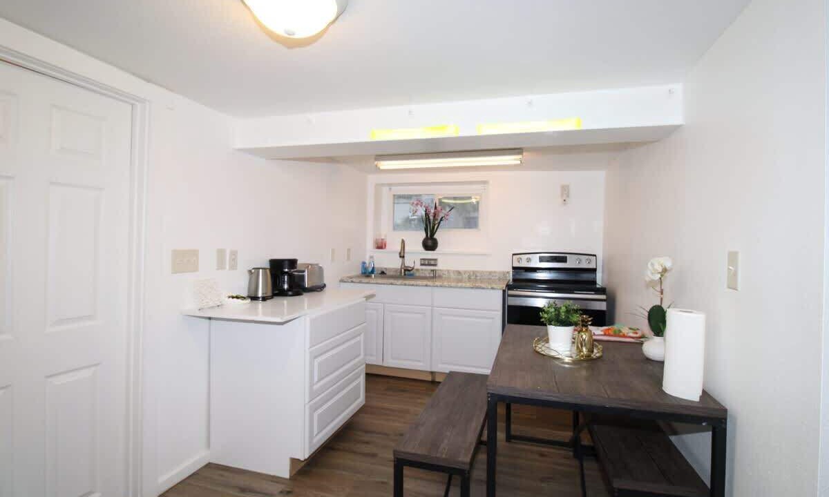 Photo of Kitchen in Haller Lake