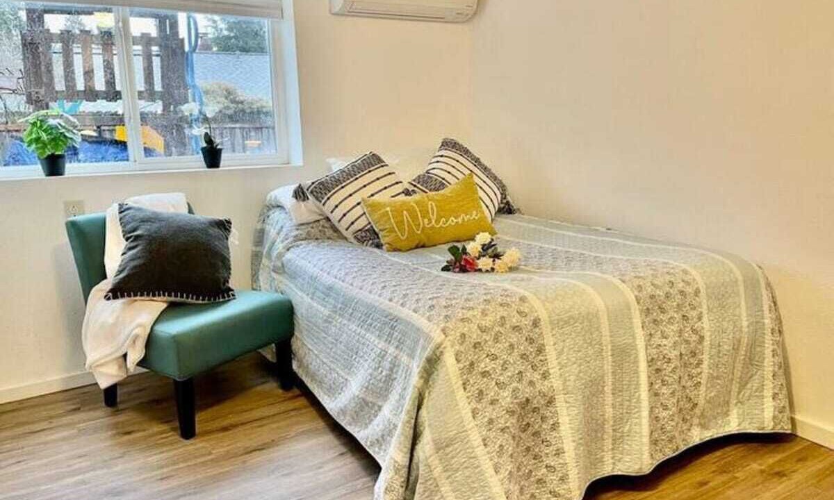 Photo of Bedroom in Haller Lake