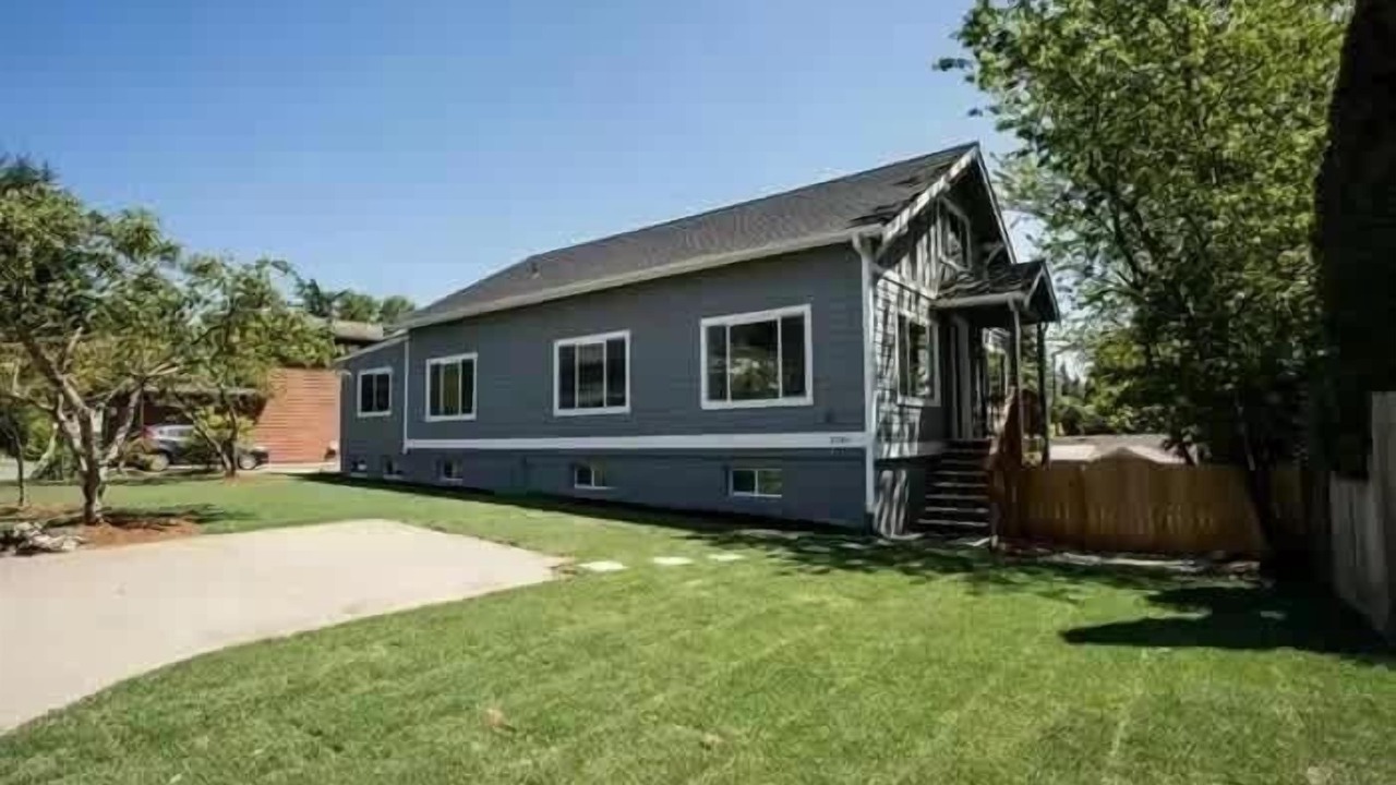 Photo of Others in Haller Lake